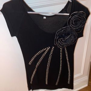 A black top with design